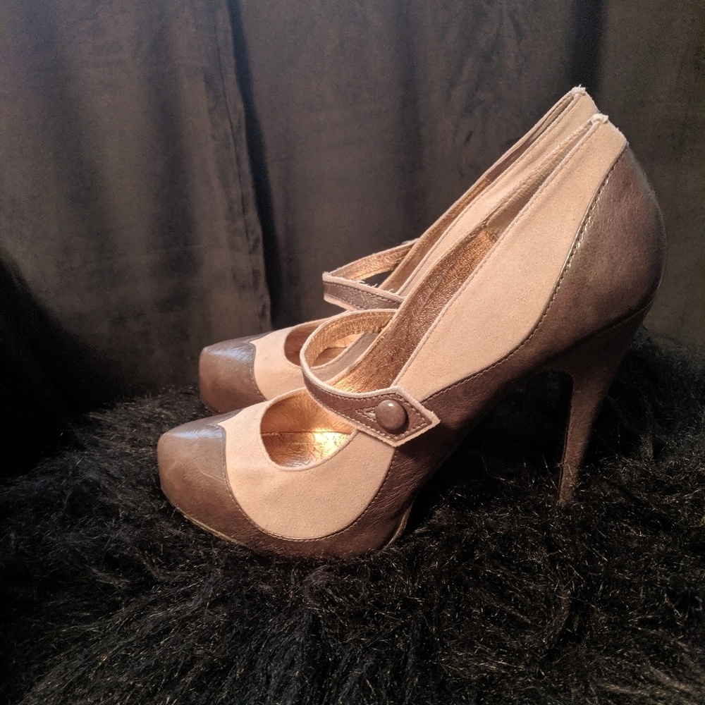 Dolce Vita Molly Gray Leather/Suede Heels